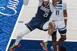 开云体育-独行侠鏖战掘金，霍勒迪关键制胜的简单介绍