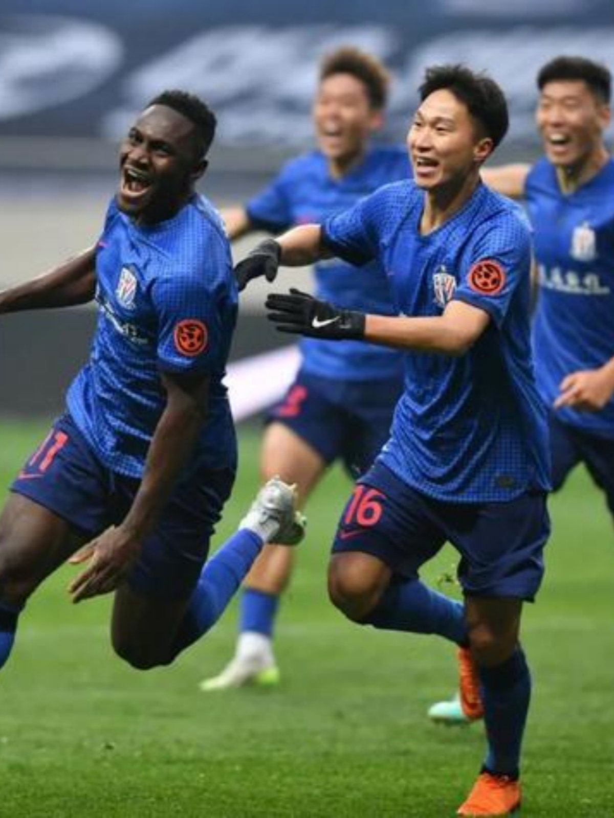 天海客场1-2不敌申花，保级形势严峻