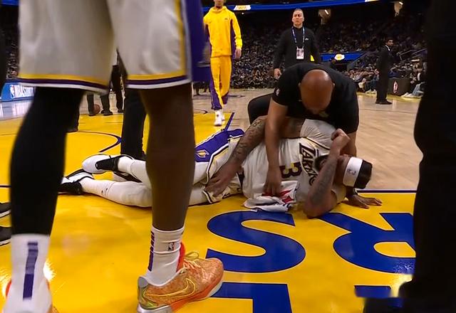 爆料！湖人队内幕曝光，引发热议