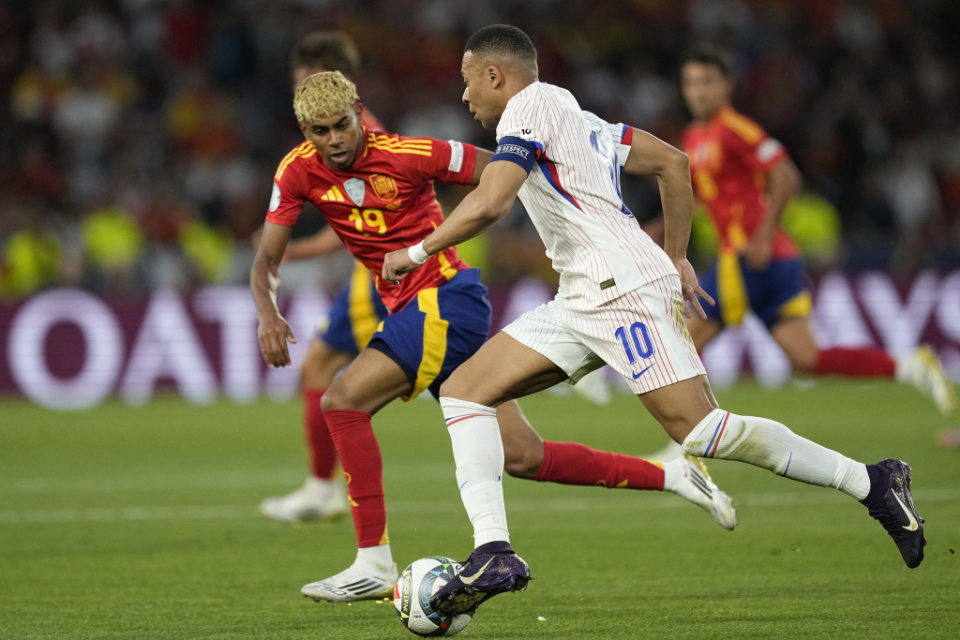 欧洲杯强强对话赛事集中,球迷期待 欧洲杯强强对话赛事集中,球迷期待